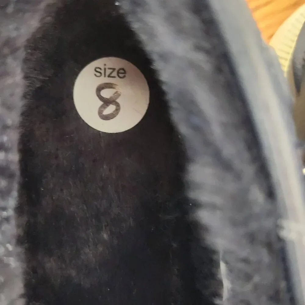 Sperry Women's Navy Float Boat Shoes with Faux Fur Lining Size 8 NWOT